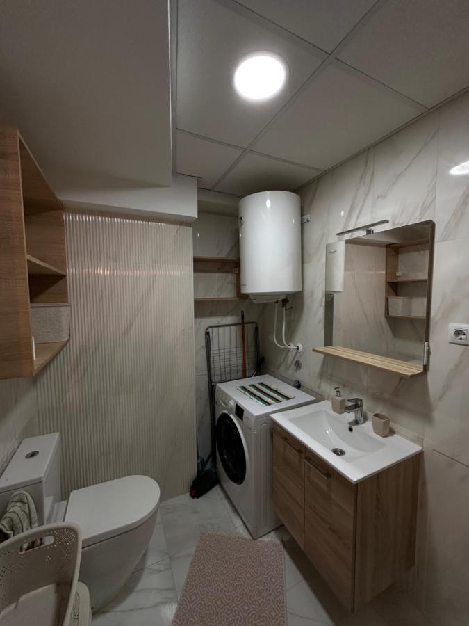 Dow Apartments - Luxury 13Th Floor, Parking Skopje Luaran gambar